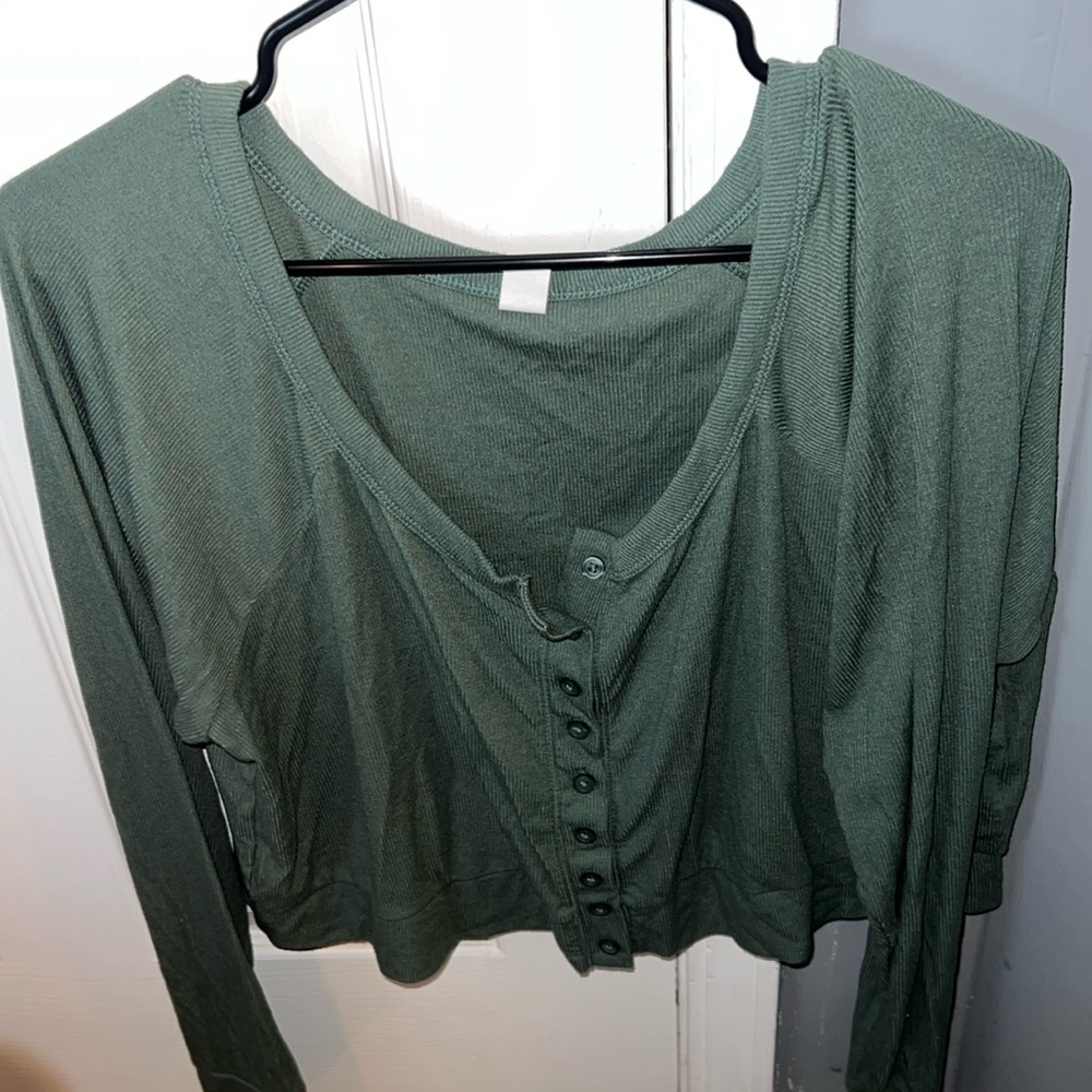 BUNDLE of 4 Old Navy Active Varying Styles Long Sleeve Ribbed Tops